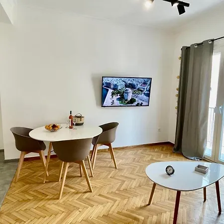 Gorgeous Renovated Apt. Close To Metro And Cultural Sites! *