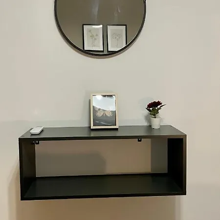 Gorgeous Renovated Apt. Close To Metro And Cultural Sites! Athens
