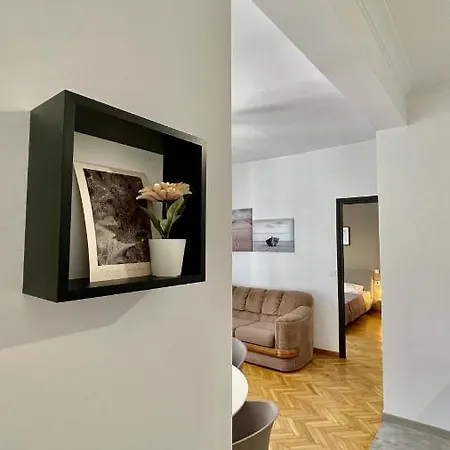 Apartment Gorgeous Renovated Apt. Close To Metro And Cultural Sites! Athens